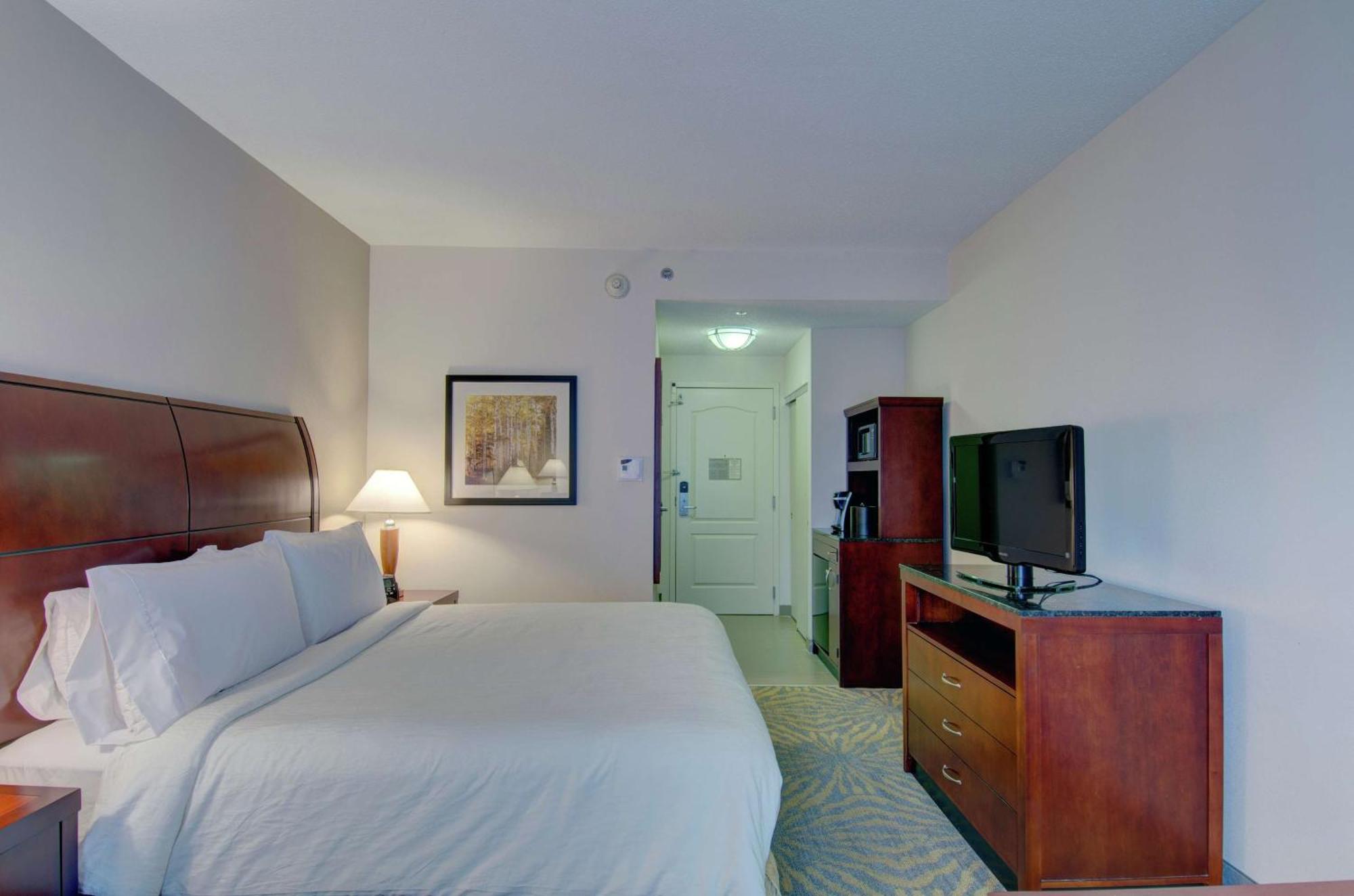 Hilton Garden Inn Норуолк Экстерьер фото