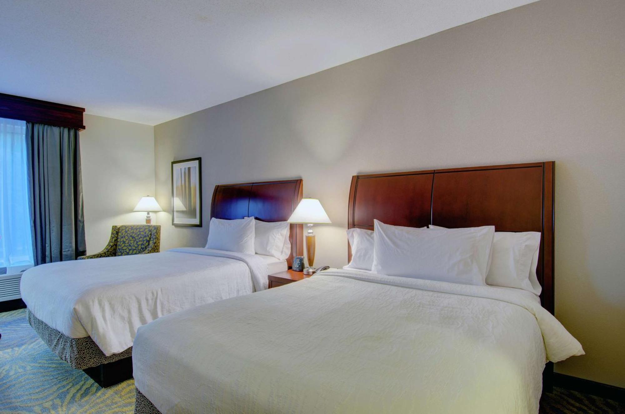 Hilton Garden Inn Норуолк Экстерьер фото